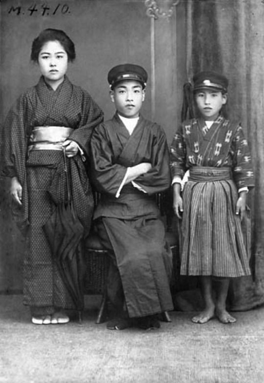 School uniform Meiji 44 (1911)