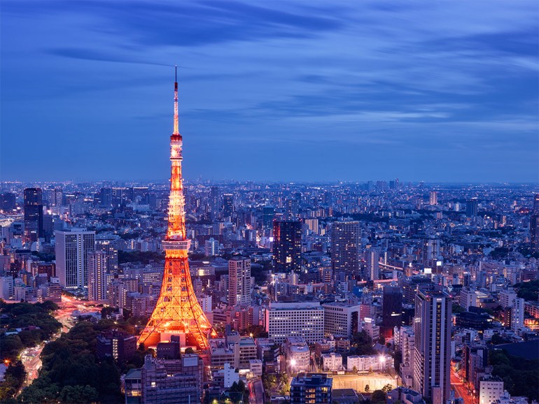Tokyo Tower at night